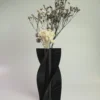 霧黑現代花瓶搭配乾燥花束